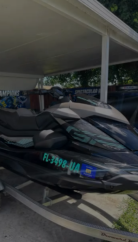 Jet ski custom graphics